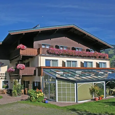 Wellness Hollaus Pensión Kirchberg in Tirol