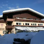 霍尔罗斯酒店 3* 蒂罗尔-基希贝格